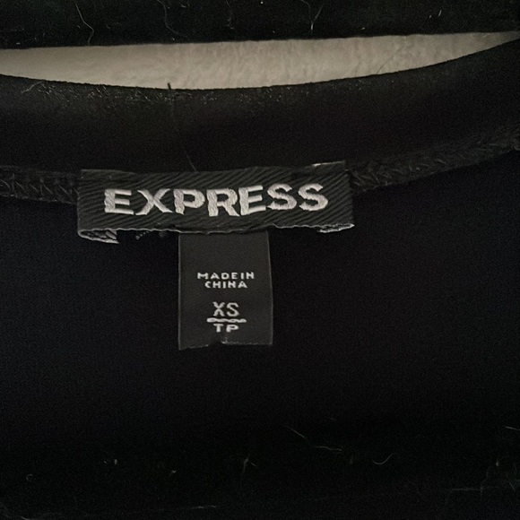 Express Woman’s Tank Top with Sequined Hearts Size Extra Small - Picture 4 of 5